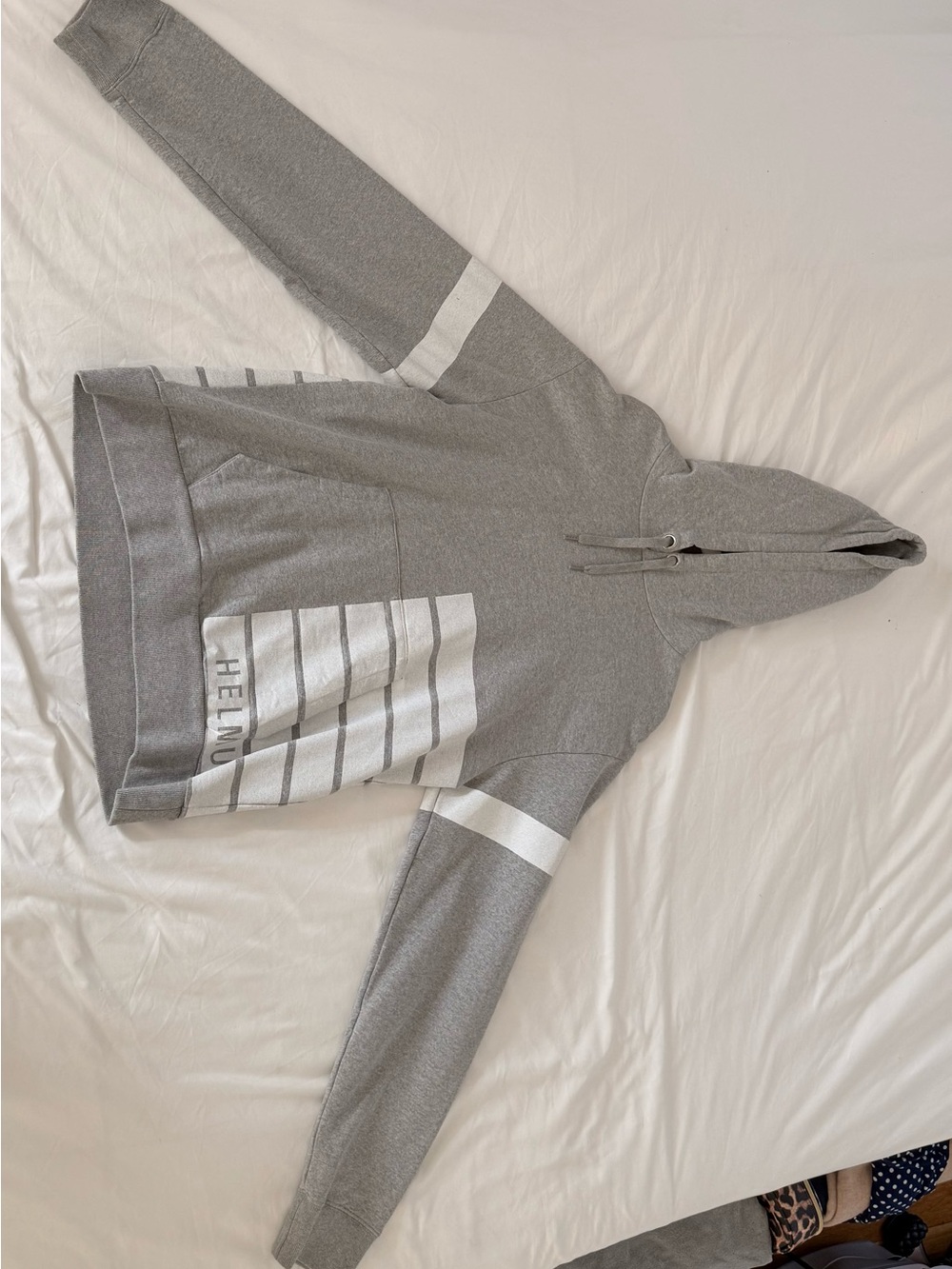 Subcategory classification for men's sweater